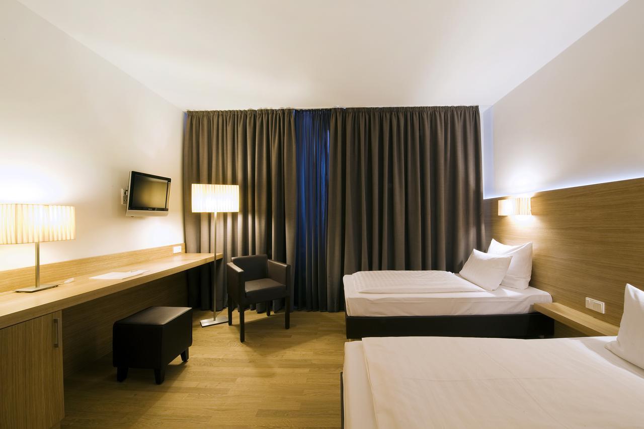 Hotel Thalmair Мюнхен Экстерьер фото