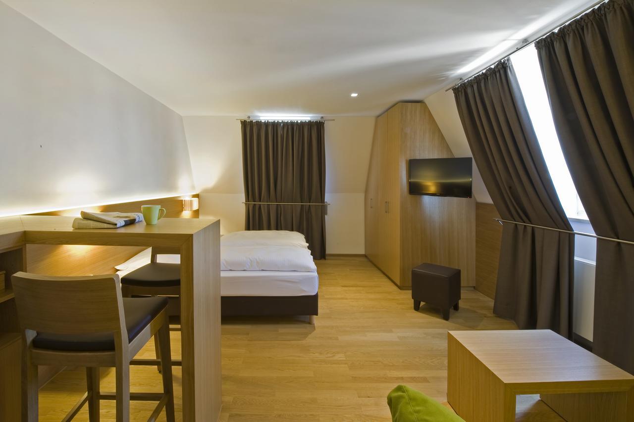 Hotel Thalmair Мюнхен Экстерьер фото