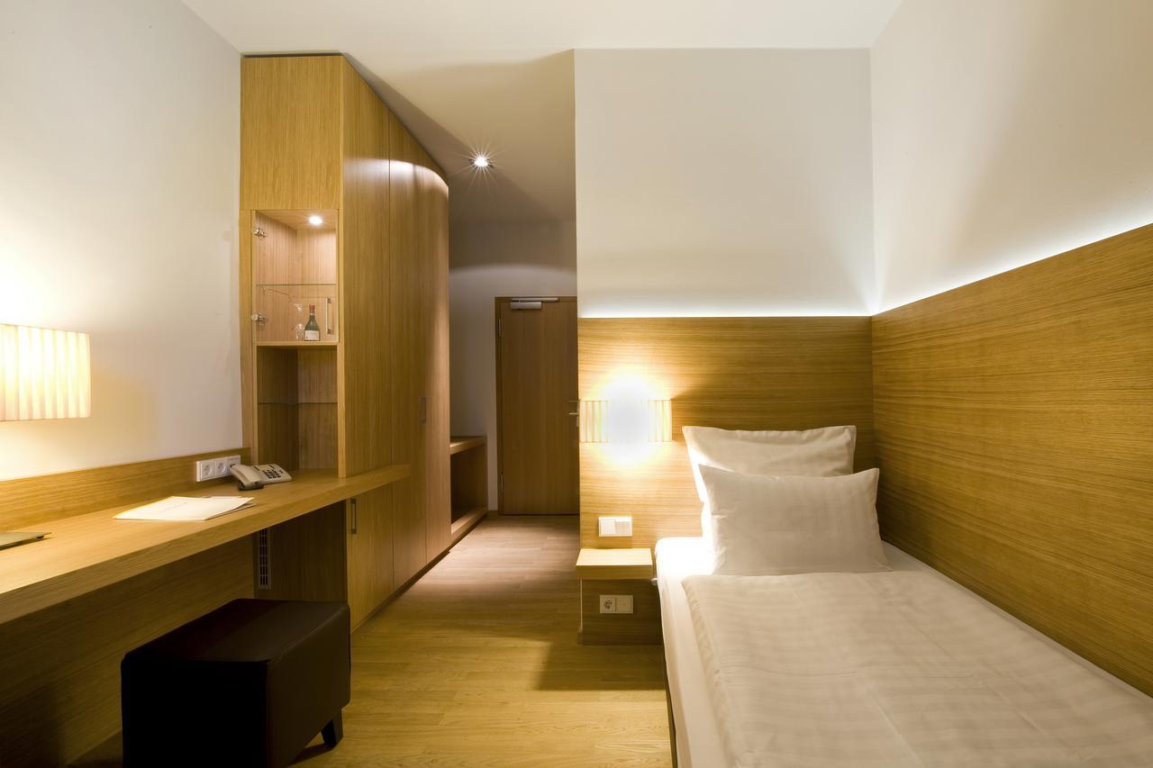 Hotel Thalmair Мюнхен Экстерьер фото